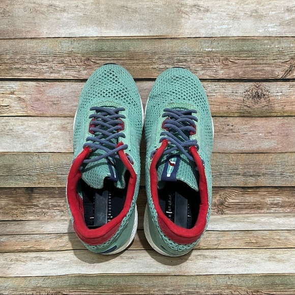 Saucony Shadow 5000 EVR Athletic Shoes